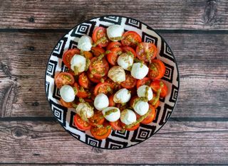 Домати с моцарела (450г)