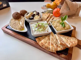 Platou Mediteranean