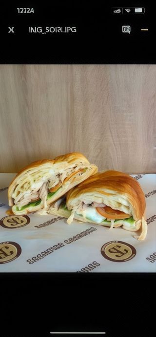 1/2 Croissant Vegetal De Pollo (XL)