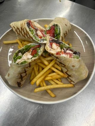 PILECA TORTILJA / Chicken wrap