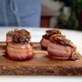 Medalhão de Peru Com Bacon