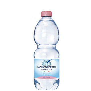 Acqua naturale