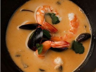 Том Ям з морепродуктами (500g)