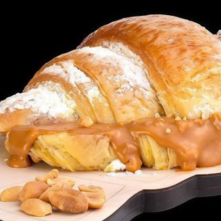 Croissant Manteiga Amendoim e Chocolate