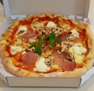 Pizza Prosciutto