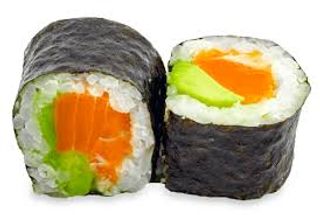 81-Maki de salmón y aguacate