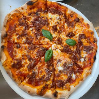 Pizza Boloñesa
