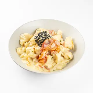 Domaći trganci sa špekom i vrhnjem