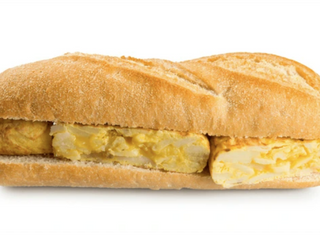 Bocadillo De Tortilla Española
