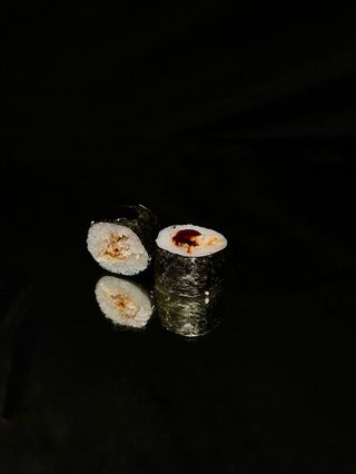 Рол Макі з вугрем (155г)