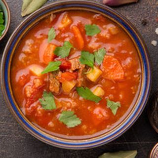 Супа от телешко месо и домати (300г)