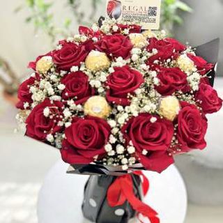 Ferrero Rocher and Roses Bouquet - XSmall (10 roses)