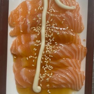 S47 Carpaccio salmone sesamo, salsa maionese