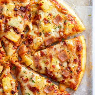 Chicken Hawaiian pizza