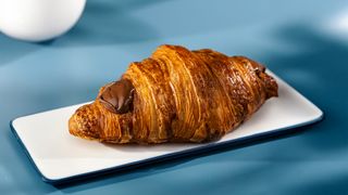 კრუასანი შოკოლადის კრემით