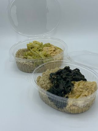 Quinoa con humus di ceci e verdure al vapore