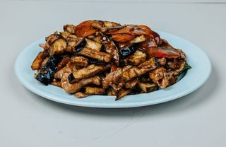 196. Свинско с патладжан