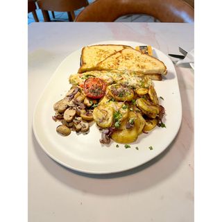 Liwaza Special Breakfast