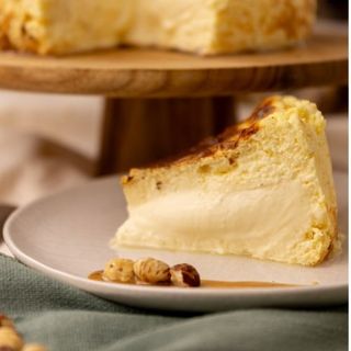 Tarta de Queso y Avellana (Kinder) (1-2 personas)