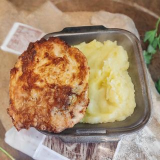 Пюре з відбивною