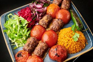 Domatesli Kebap - Kebap cu roșii