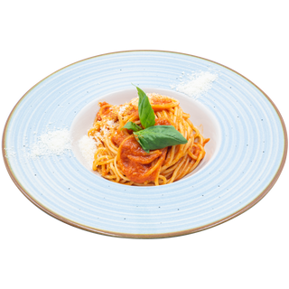 Spaghete cu sos de roșii și parmezan