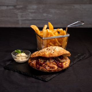 Meniu Burger Kebab (burger+cartofi)