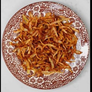 ONION FRIED CHIPS & COLESLAW 