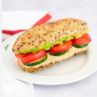 Pan de semillas vegetal, atún y huevo