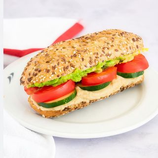 Pan de semillas vegetal, atún y huevo