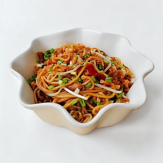 Spaghetti con salsiccia 肉沫面