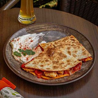 Kesadilja sa junetinom 330g