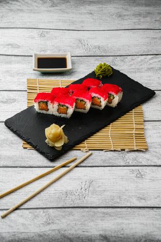 Калифорния с лососем