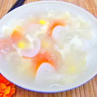 Sopa De Maíz Con Carne De Cangrejo