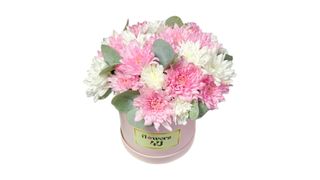 თეთრი & ვარდისფერი ქრიზანთემების თაიგული ყუთში