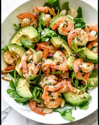 Salata cu creveti si avocado