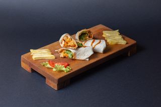 Dublin BBQ wrap  sa pomfritom