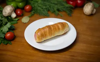 Сосиска в тесте печеная