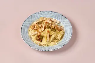 Pesto genovezze di polo pasta