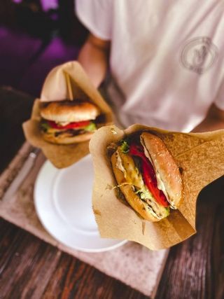 Бургер з куркою (290г)