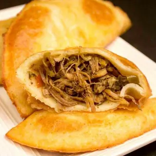 Empanada De Carne Mechada