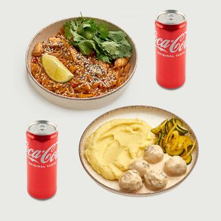Комбо Орзо з курочкою та Обідній міл з курячими мітболами + 2 шт. Coca-Cola, 0,33 л ж/б