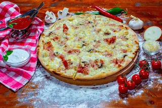 Pizza Carbonara medie Ø 33cm