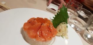 Chirashi salmone
