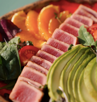 Салат з тунцем