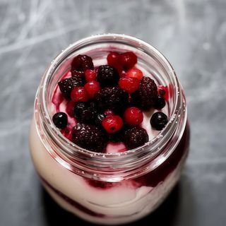 Yogurt e frutti di bosco