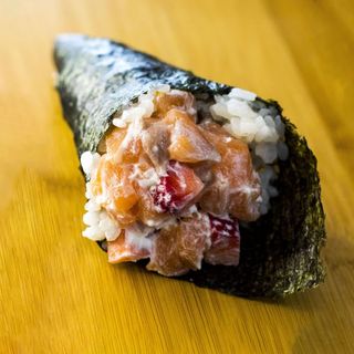 TEMAKI ESPECIAL SALMÓN /1 UD