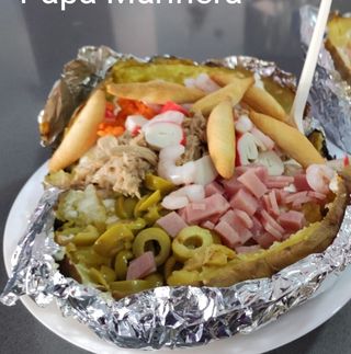 Papa Asada Con Atún