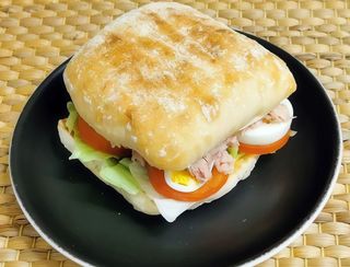 Clásico Vegetal en Pan Cristal