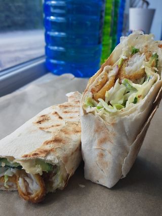  Шаурма  "Морський Окунь в лаваші" 